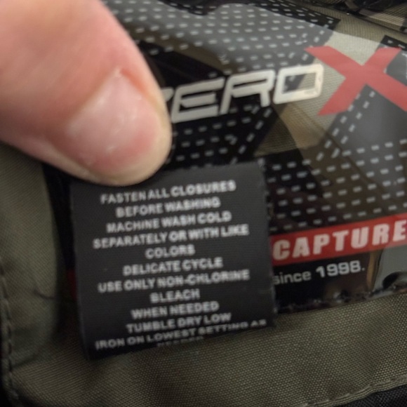 Boys size 10/12 winter jacket, #M885 - Picture 5 of 6